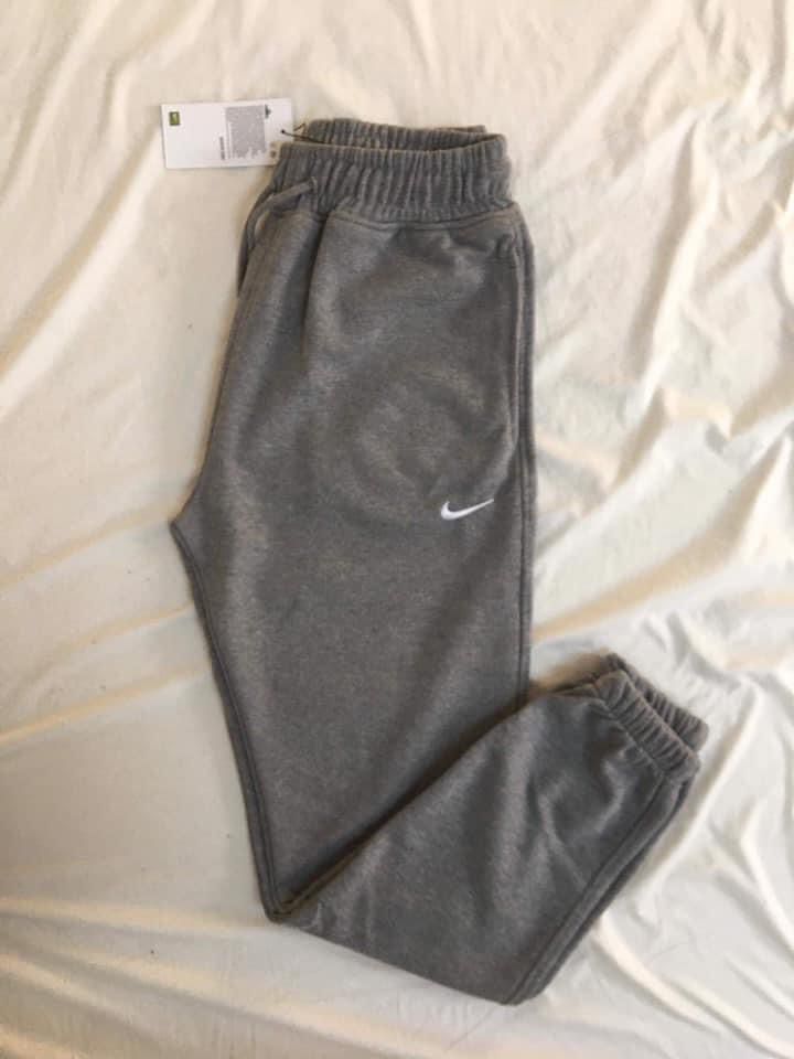 Nike Mirror Regular Fit Sweatpants (Men And Women)