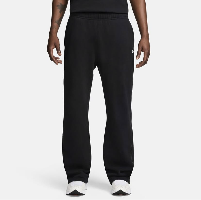 Nike mirror straight Leg sweatpant ( men and women )