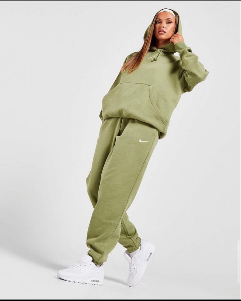 Nike Mirror Regular Fit Sweatpants (Men And Women)